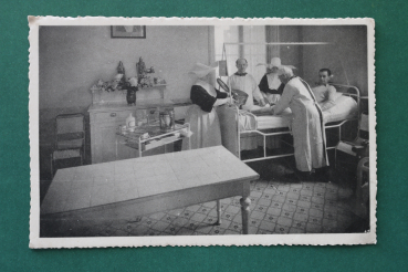 Ansichtskarte AK Herstal dispensaire du Chateau Rouge 1940er Jahre Salle de malade Krankenhaus Bett Krankenschwester Doktor Arzt Ortsansicht Belgien Belgique Belgie